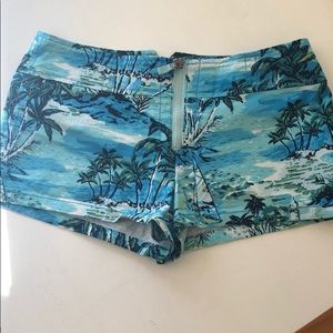 Express Stretch Hawaiian print shorts